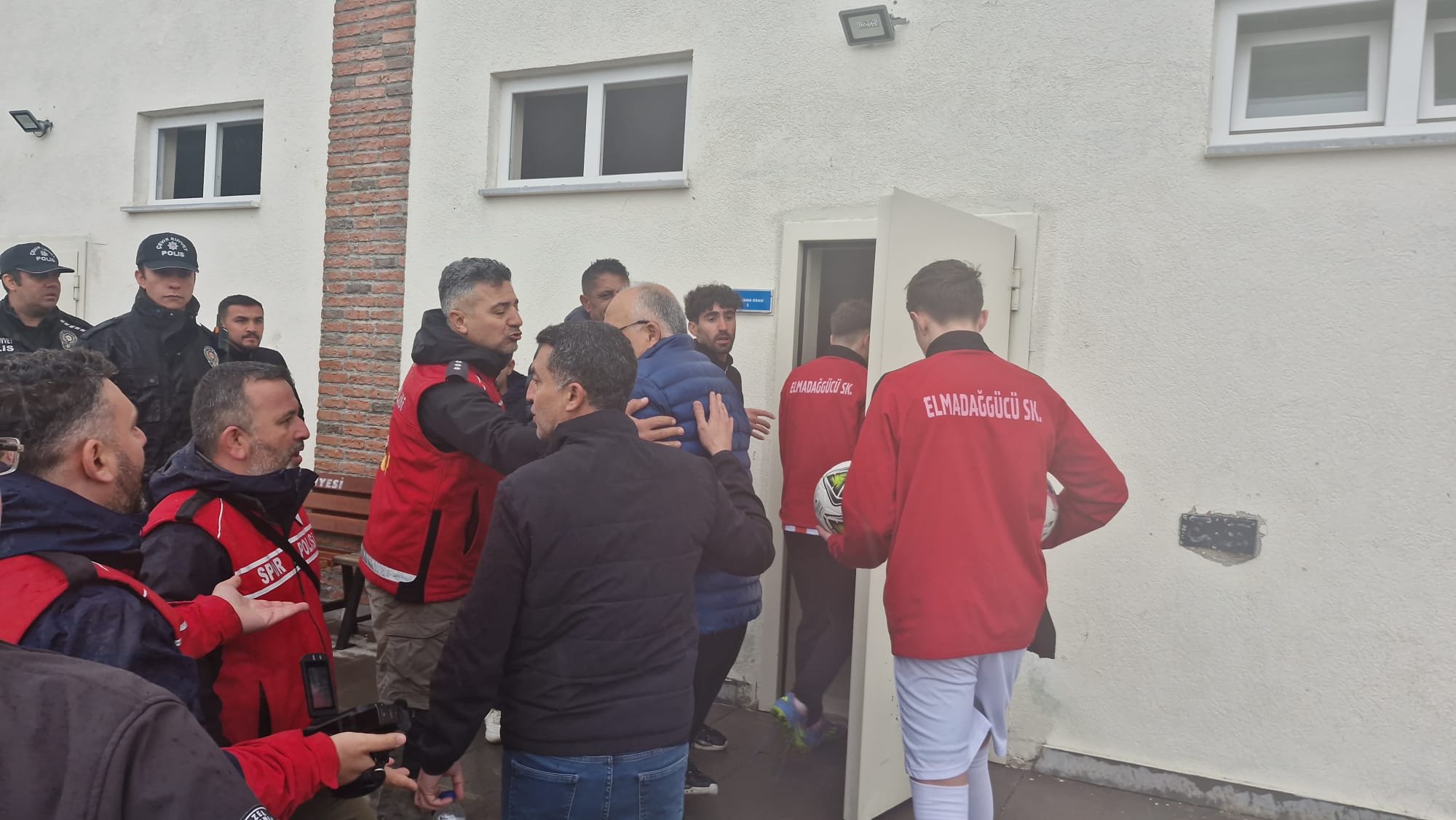 U16 Türkiye Şampiyonası’nda Finalde Gergin Anlar