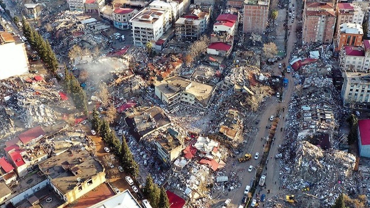 Depremlerden zarar gören üreticilerin Ziraat Bankası ve Tarım Kredi'ye olan borçları bir yıl ertelendi
