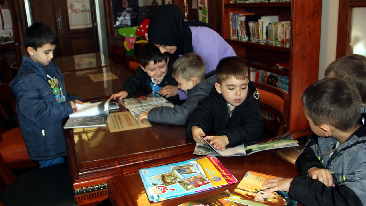 Sinop'ta anaokulu öğrencileri için kütüphane gezisi düzenlendi