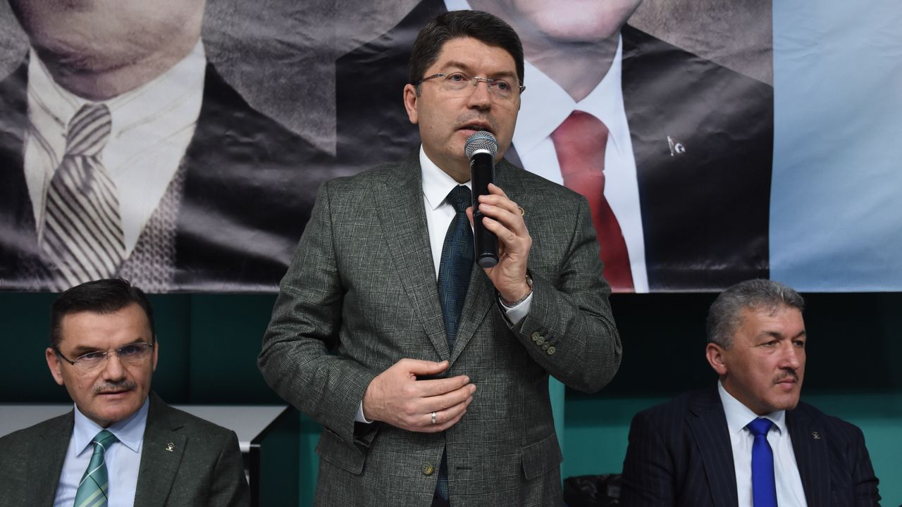 AK Parti Grup Başkanvekili Yılmaz Tunç, Bartın'da konuştu