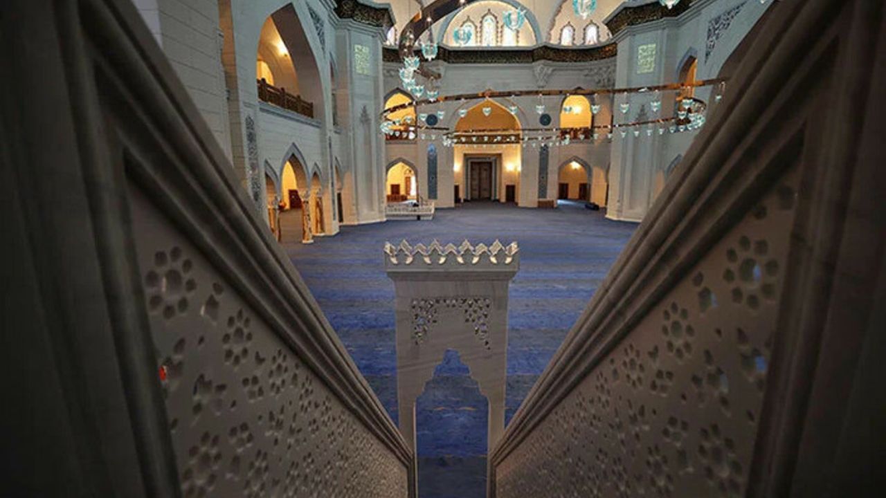Barbaros Hayrettin Paşa Camii bugün ibadete açılıyor