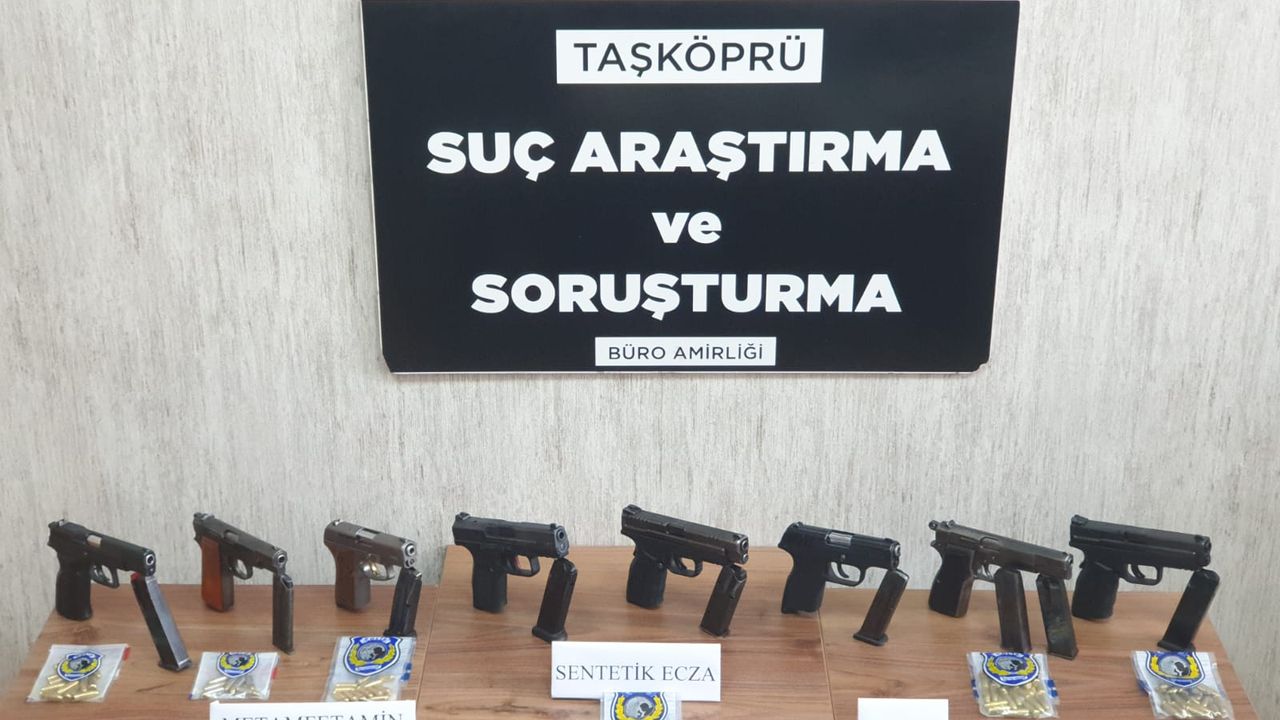 Kastamonu'da ruhsatsız silah ve uyuşturucu operasyonu