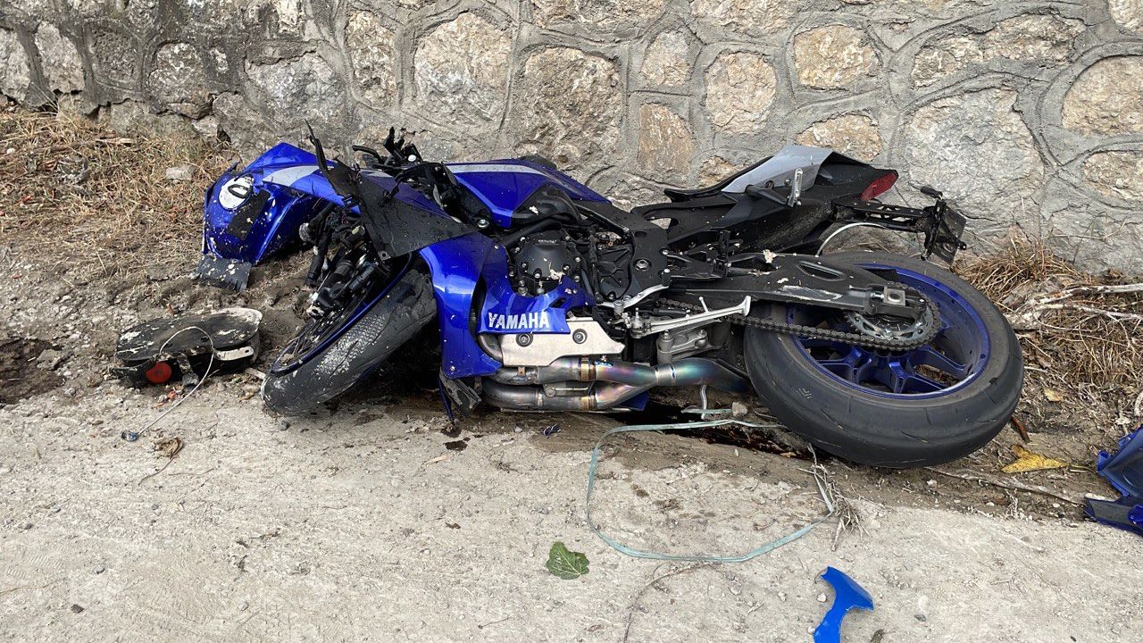 Tarım aracı ile motosiklet çarpıştı, 2 kişi yaralandı