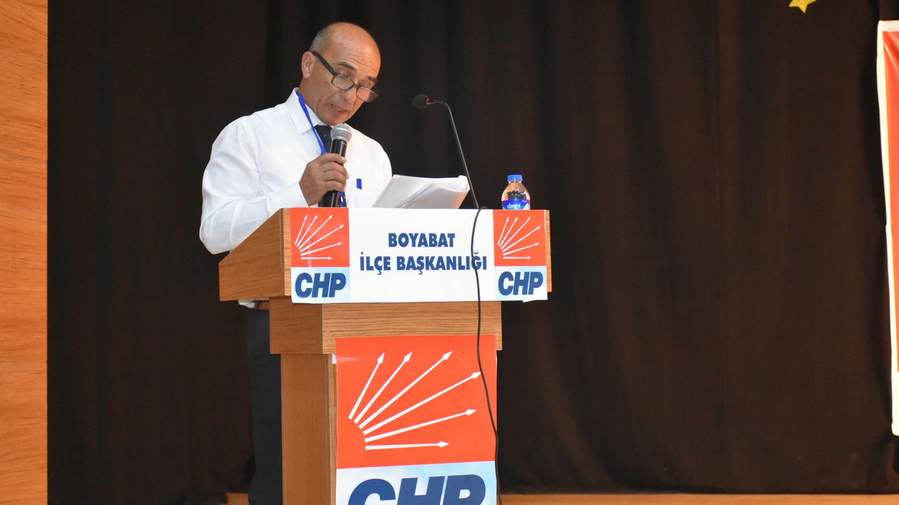 CHP Boyabat İlçe Kongresi'nde Mehmet Alarslan güven tazeledi