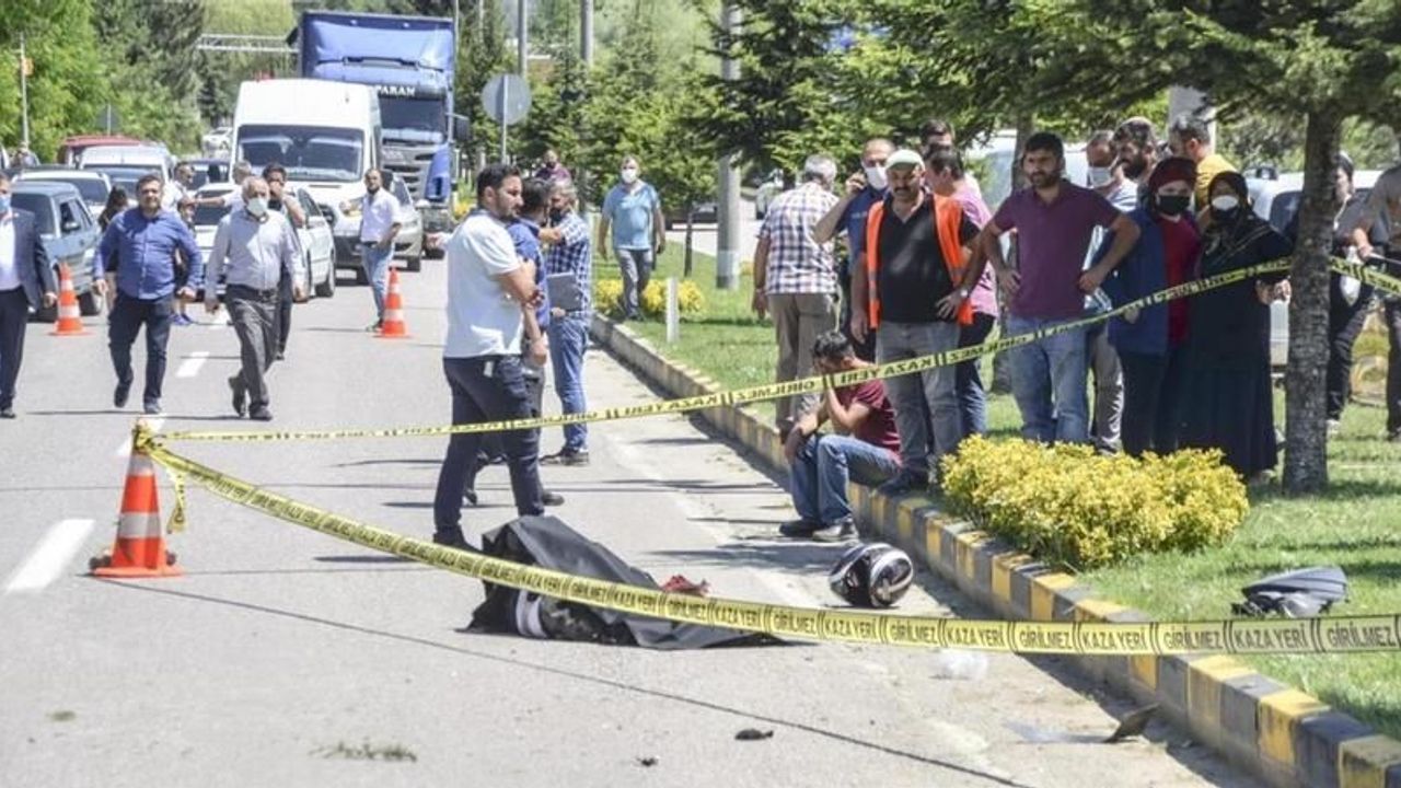 Kastamonu'da devrilen motosikletin sürücüsü hayatını kaybetti