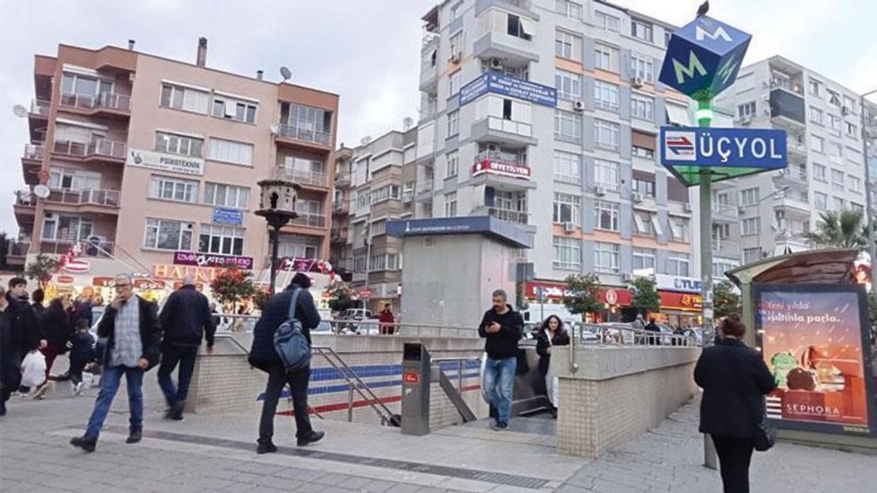 İzmir'de metroda yürüyen merdiven kazası: 5 yaralı