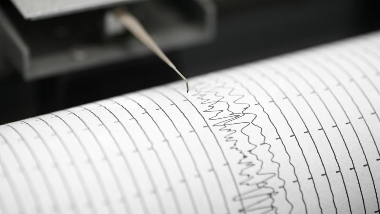 Akdeniz açıklarında 4 büyüklüğünde deprem