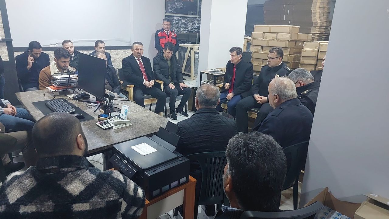 Vali Osman Hacıbektaşoğlu'ndan şehidin ailesine ziyaret