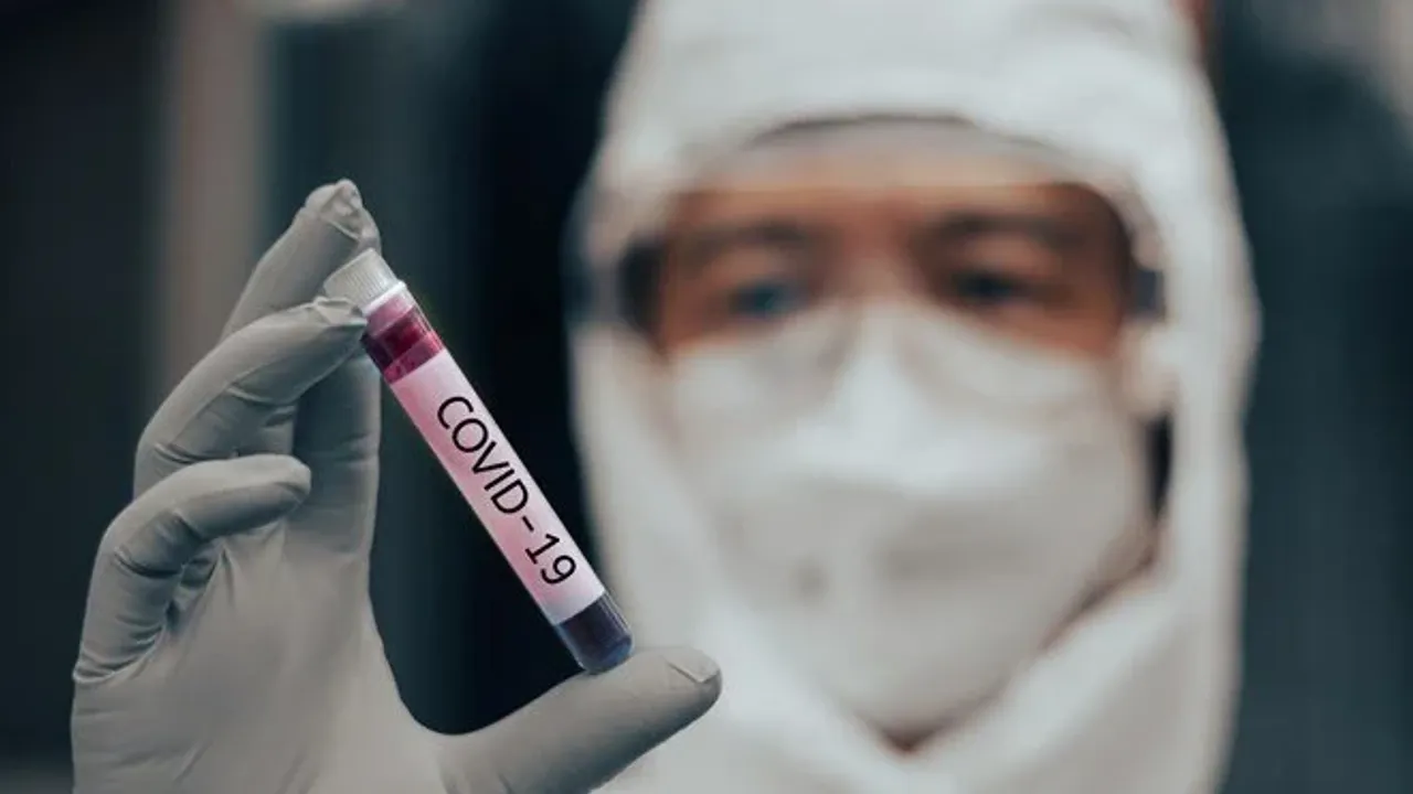 Uzmanlar uyardı: Yeni koronavirüs türü yüzde 100 ölümcül