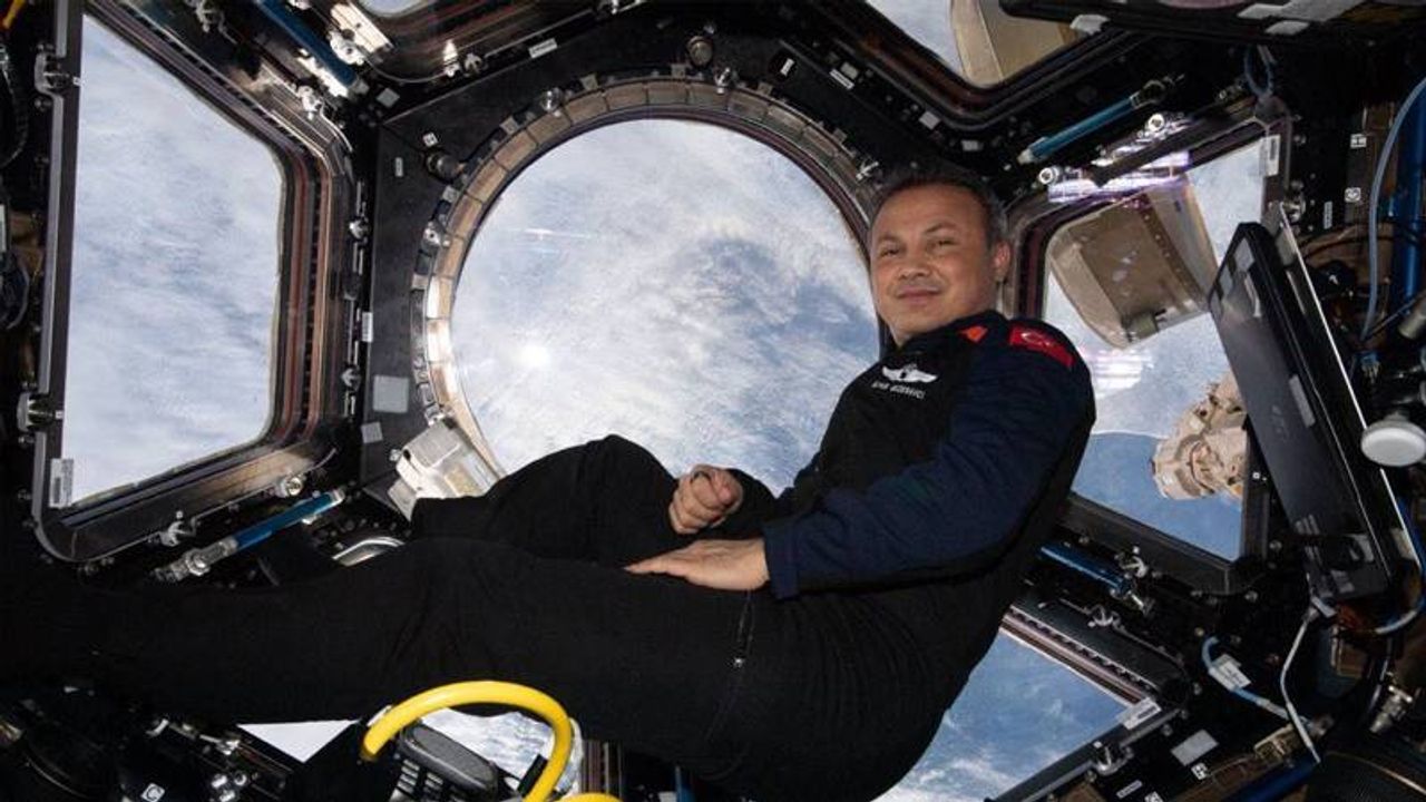 İlk Türk astronot Alper Gezeravcı bugün Dünya'ya dönüyor