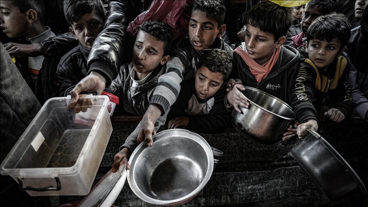 BM, İsrail saldırısı altında Gazze'de açlığın 12 kat arttığını duyurdu