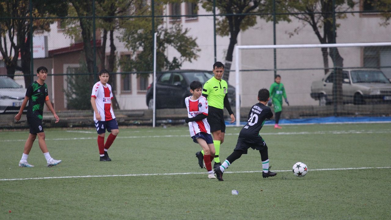 Bolu Gençlerbirliği U14 Takımı’ndan İyi Başlangıç: 2-0  Baran Mutaf’tan iki gol, güçlü oyun, net galibiyet