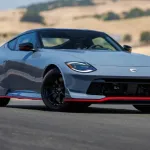 Nissan, makyajlanan yeni Fairlady Z ve Z Nismo modellerini tanıttı
