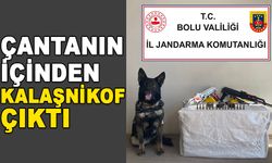 ÇANTANIN İÇİNDEN KALAŞNİKOF ÇIKTI