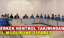 ERKEK HENTBOL TAKIMINDAN İL MÜDÜRÜNE ZİYARET