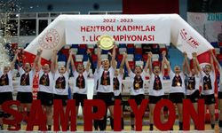 Hentbol Kadınlar 1. Lig'de şampiyon Bursa Büyükşehir Belediyesi oldu