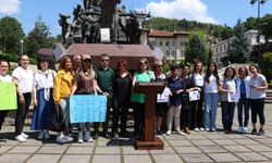 Kedinin tüfekle öldürülmesine hayvanseverlerden protesto