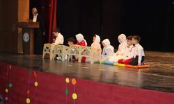 Cide'de Kur'an kursu öğrencileri yıl sonu gösterisi düzenledi