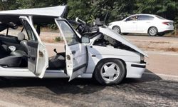 Kastamonu’da minibüs otomobil ile çarpıştı: 2 yaralı