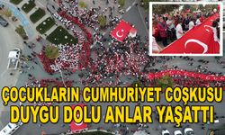 ÇOCUKLARIN CUMHURİYET COŞKUSU DUYGU DOLU ANLAR YAŞATTI