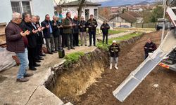 Deprem sonrası yıkıldı yenisi yapılıyor