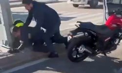 Bursa'da motosikletliyi kaskla darp eden şahıs gözaltına alındı