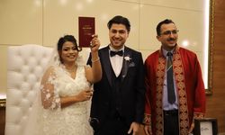 İstanbul Taksicisi Mustafa İyigün'ün Aşkı: Hindistanlı Meenakshı Patel