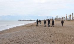 Antalya’nın Serik ilçesinde bir otelin sahilinde 2 ceset bulundu