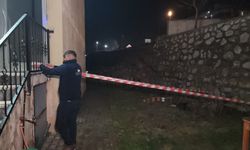 Safranbolu'da sitenin istinat duvarı çöktü