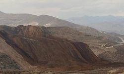 Erzincan'da altın madeninin bulunduğu bölgede toprak kayması meydana geldi