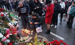 Rusya, Moskova'da konser salonuna düzenlenen ve en az 137 kişinin hayatını kaybettiği saldırı sonrası yasta