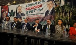 Gelecek Partisi Genel Başkanı Davutoğlu, Çorum'da iftar programına katıldı