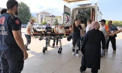 Bursa'da katliam gibi kaza: 2 ambulans kamyonet ile çarpıştı, 7 kişi yaralandı