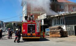 Sakarya’da korkutan yangın: Bölgeye çok sayıda itfaiye sevk edildi