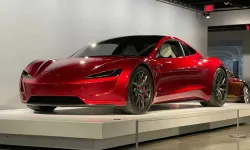 Tesla Roadster'ın çıkış tarihi bir kez daha ertelendi