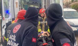 Araziye uçtu, yaralıların ıslanmaması için itfaiye çadır gerdi