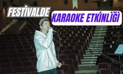 Festivalde karaoke etkinliği