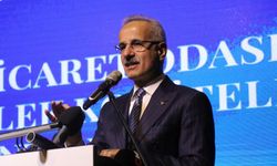 Bakan Uraloğlu: "Ülke savunması için donanmanın rolü neyse, ülke ticareti için de denizcilik sektörünün rolü tam olarak