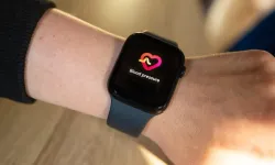 Yeni nesil Apple Watch kan basıncı izleme özelliğine kavuşuyor