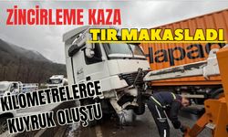 Tır makasladı, kilometrelerce kuyruk oluştu