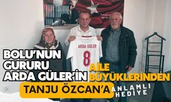 Tanju Özcan'a Milli Gurur Arda Güler'in büyüklerinden anlamlı hediye