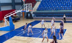 Kadınlar Bölgesel Basketbol Ligi: Düzce Atletik: 70 - Kemalpaşa Basketbol Akademi: 35