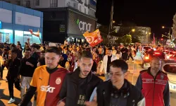 Yurtta Galatasaraylıların şampiyonluk coşkusu