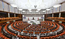 Kanun teklifi TBMM'de kabul edildi: Memurluğa 35 yaş sınırı getirildi