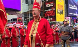 Mehteran Birliği’nden Times Meydanı’nda görkemli konser