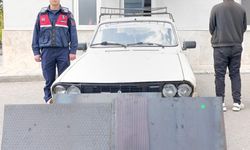 Römork arka kapağını çalmak isteyen şahıs yakalandı