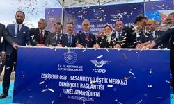 Bakan Uraloğlu, Eskişehir'de Hasanbey Lojistik Merkezi Demiryolu Bağlantısı Temel Atma Töreni'ne katıldı