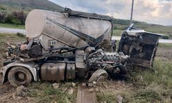 Doğanşehir’de tanker tarlaya devrildi, sürücü yaralandı