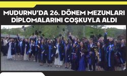Mudurnu’da 26. dönem mezunları diplomalarını coşkuyla aldı