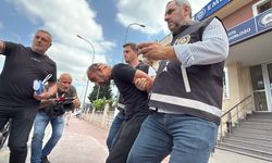 Boşandığı eşini ruhsatsız silahla öldürmüştü, tutuklandı